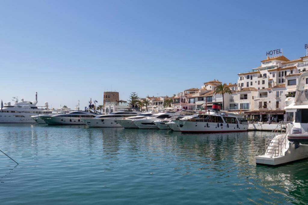 Puerto Banus Second Line, Luxury Marbellac